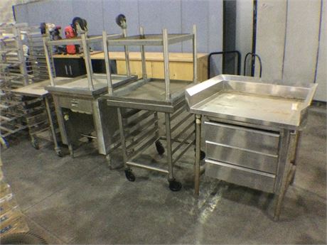 Mix lot of (05) Stainless Restaurants tables and  Carts