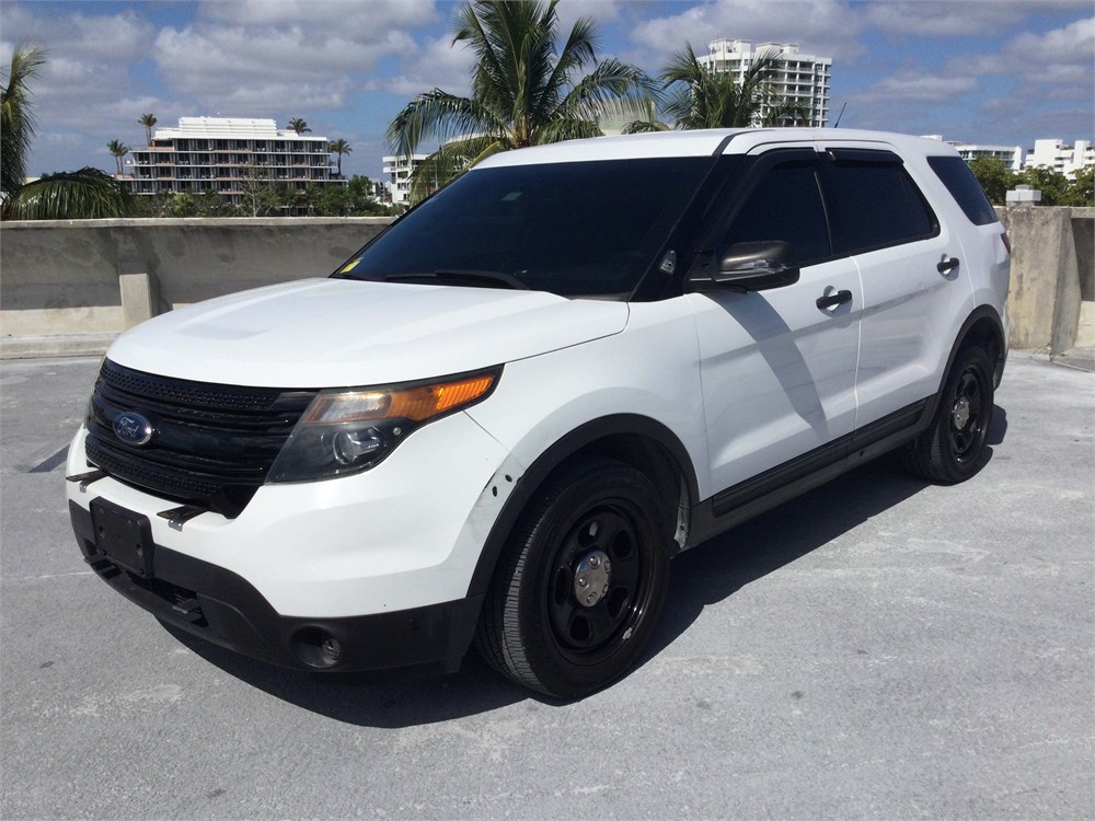 BIDERA Government Auctions - 2015 Ford Explorer Police Interceptor K-9 Unit