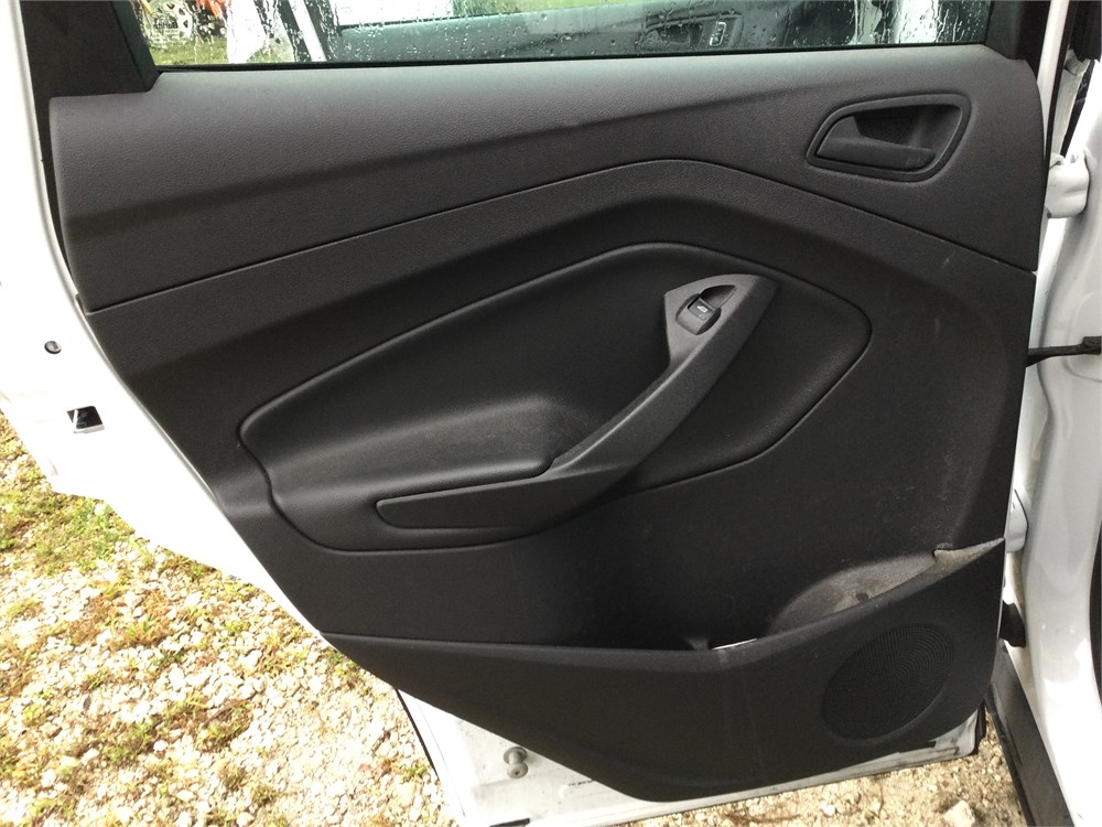 BIDERA Government Auctions 2015 Ford Escape S (Needs Transmission