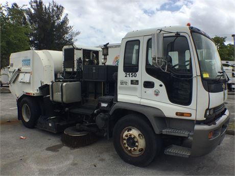 2008 GM T7500 Tymco Air 600 Sweeper