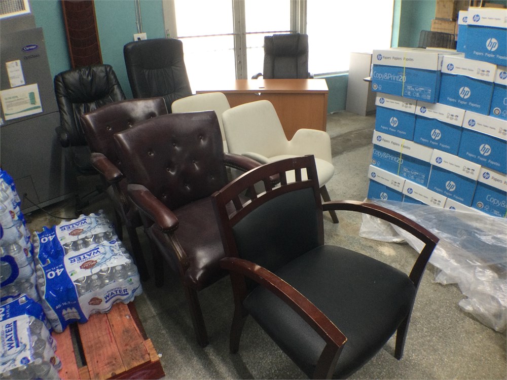 BIDERA Government Auctions Mix lot of (09) Office Furniture