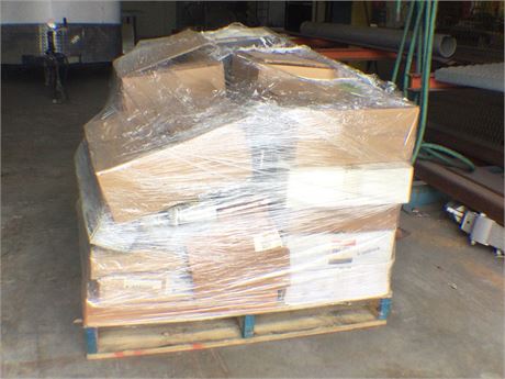 Mix lot of Two Pallets of Vehicles Parts