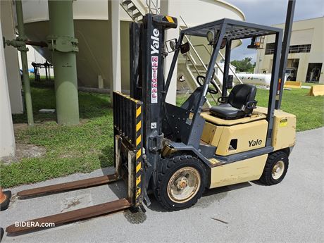 Yale 6000Lbs Pneumatic Forklift