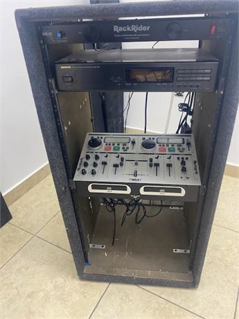 Audio, Mixer & Components in Rack Box