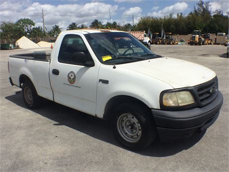 2000 Ford F-150XL Shortbed Pick Up