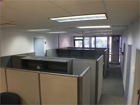 Mix lot of (04) Office Cubicles