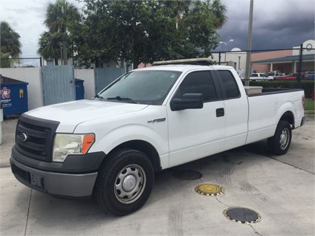 2013 Ford F-150 XL Extended Cab Long Bed (4x2)