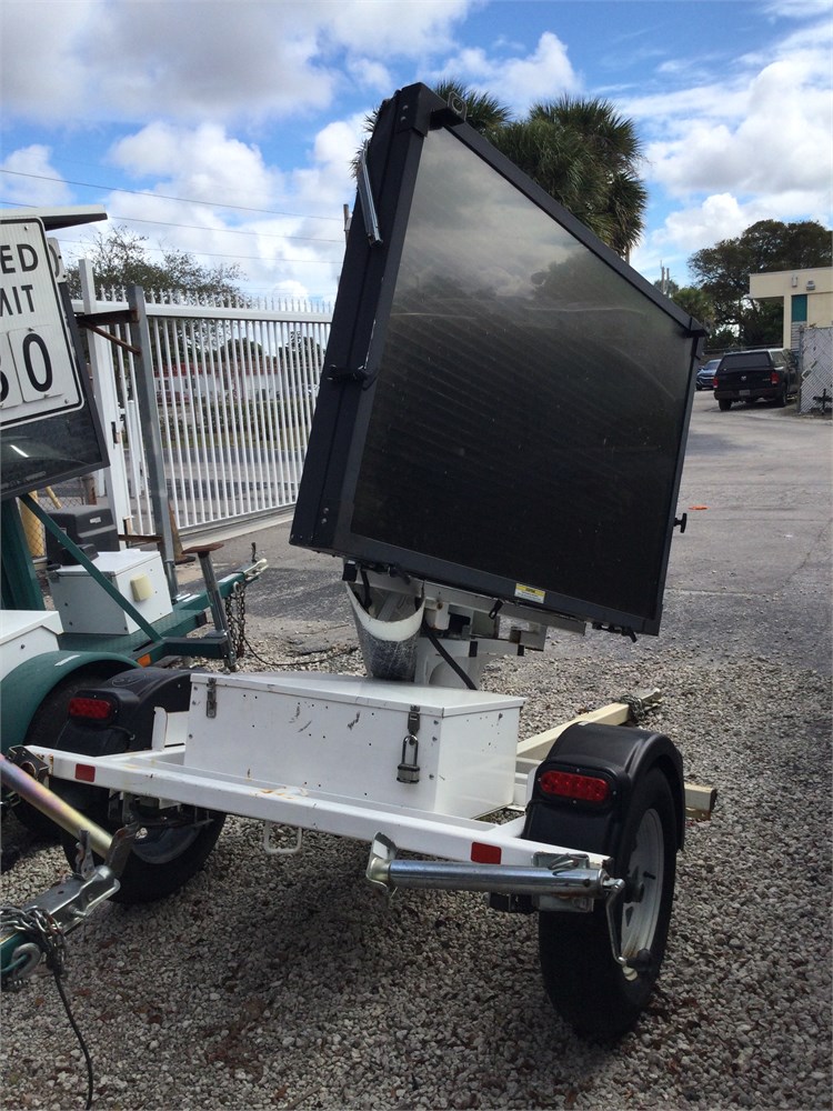BIDERA Government Auctions 2020 Wanco Message Board Trailer (Crashed)