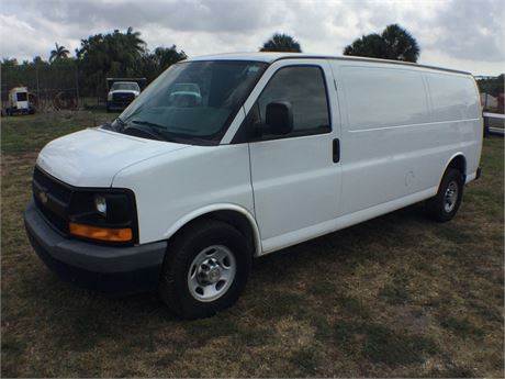 2013 Chevrolet Express 3500 Cargo Van