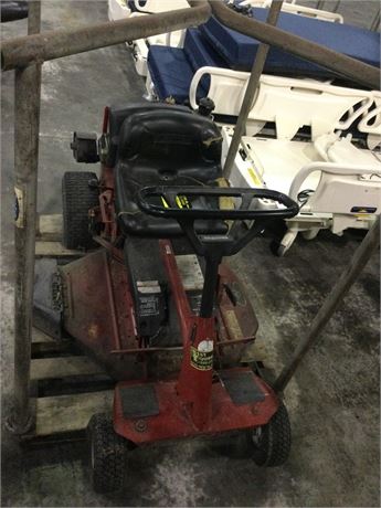 (01) Snapper Riding Mower