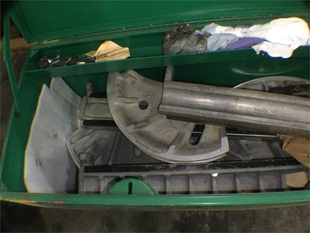 BIDERA Government Auctions Greenlee 881 Cam Track Hydraulic Pipe Bender