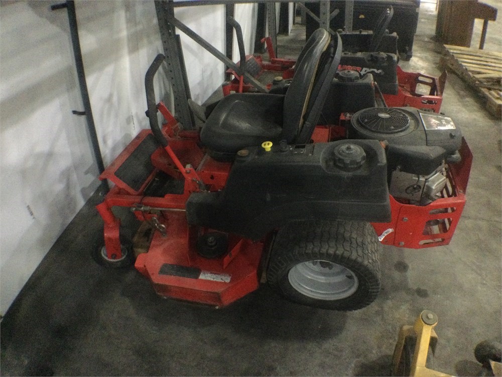 BIDERA Government Auctions - Snapper Pro Ridding Mower S50x