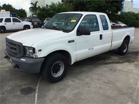 2000 Ford F-250 Extended Cab 4x2 (Missing Parts)