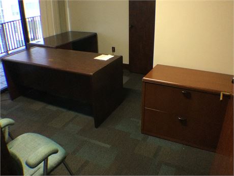 Mix lot of (09) Office Furniture