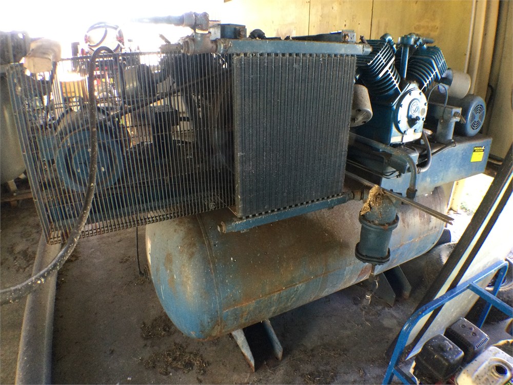 BIDERA Government Auctions - Quincy Climate Control Air Compressor