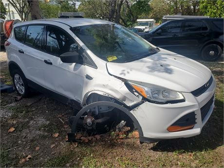2016 Ford Escape 4x2 (Crashed)