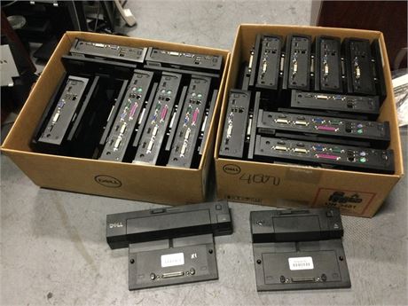 Mix lot of (33) Dell Docking Stations