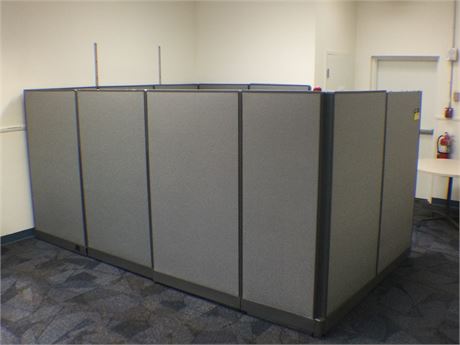 (04) Cubicles with Office Furniture