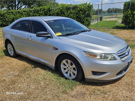 2012 Ford Taurus (Unmarked Unit)