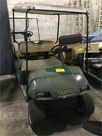 EzGo Textron Golf Cart