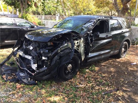 2020 Ford Explorer Hybrid Police Interceptor (Crashed)