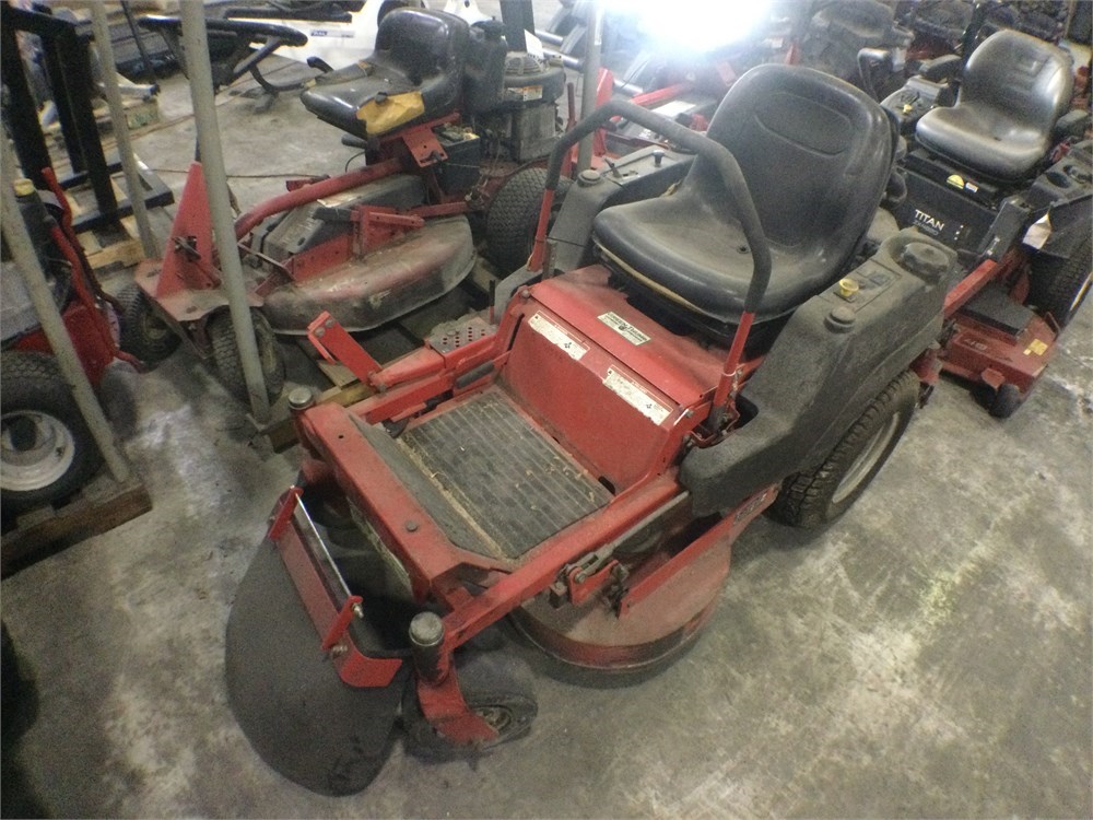 BIDERA Government Auctions - Snapper Pro Ridding Mower S50x