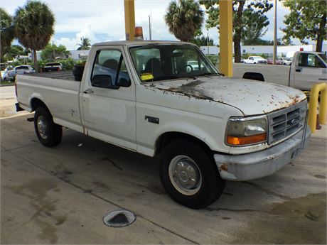 1997 Ford 250 HEAVY Duty 4X2 Pick Up